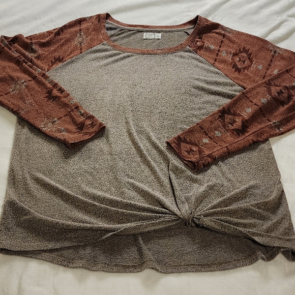 Maurices Tops - Maurices Long Sleeve Top, Gathered Waist - Western Print, XXL